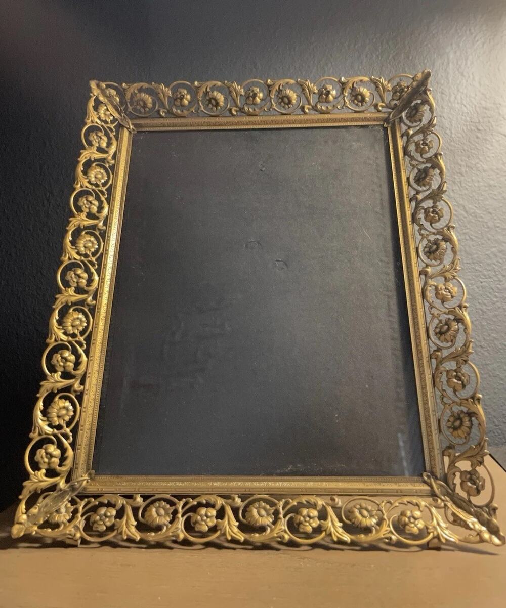 Vintage Ornate Gold Tone Filigree Picture Frame Floral Hollywood Regency 8x10